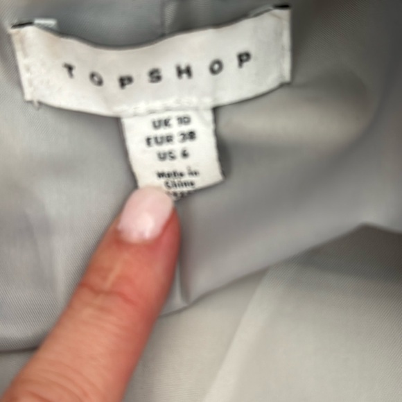 Topshop Kota Crop Faux Leather Jacket, size 6, light grey - Picture 4 of 4